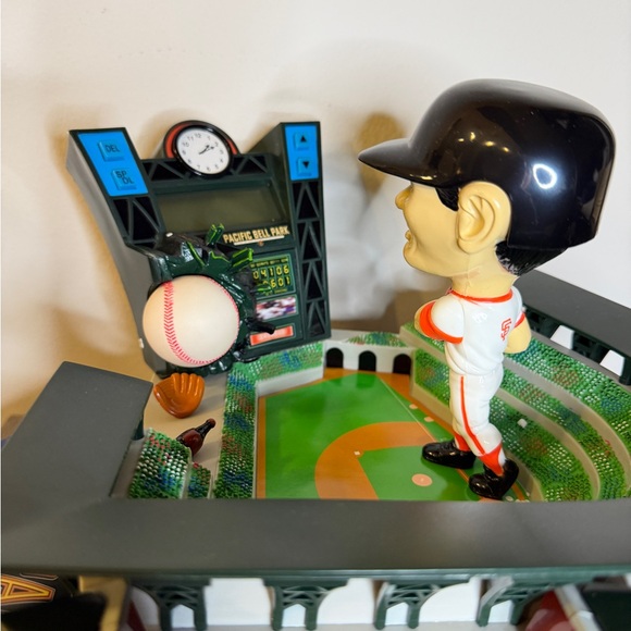 San Francisco Giants Baseball Stadium Figurine - Picture 8 of 15